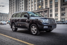 TOYOTA LAND CRUISER 200