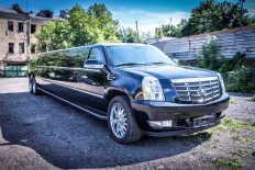 Cadillac ESCALADE LIMOUSINE