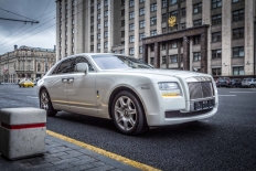 ROLLS-ROYCE GHOST